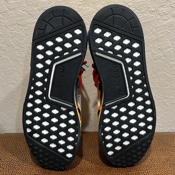 New Adidas Pharrell Williams Human Race NMD Animal Print Peach & Orange Sneakers - Picture 4 of 8